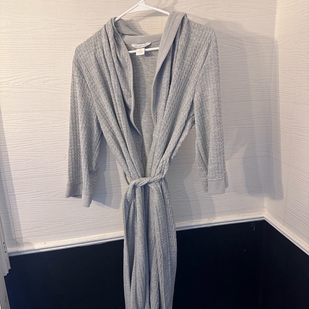 Gray Textured Sweater with Bathrobe